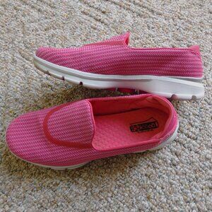 Skechers Go Walk 3 Hot Pink Slip In Sneakers ~ 8-1/2 ~ Pre-owned